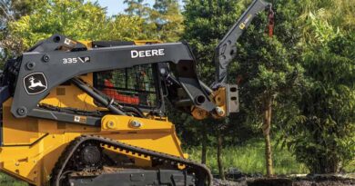 MB60 Attachment Helps Operators Place Loads with Precision
