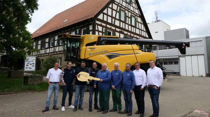New Holland Delivers CR 7.90 High‑Capacity Combine Harvester To The University Of Hohenheim