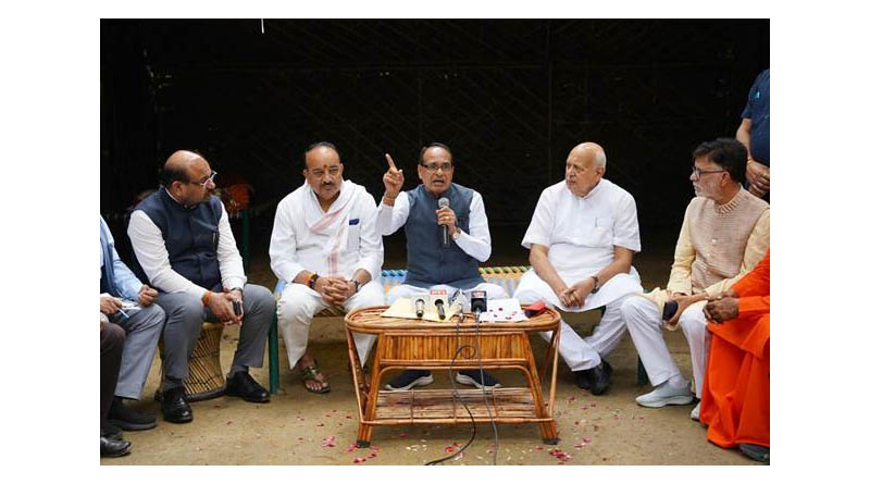 Union Minister Mr. Shivraj Singh Chouhan Outlines Roadmap to Make India No. 1 in Fruit Exports