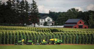 John Deere Named Presenting Sponsor of the 2026 MLB at Field of Dreams Game