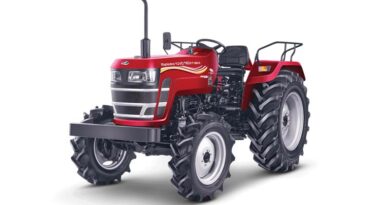Mahindra launches New Tractor YuvoTech+ 585 DI V1 with mBULL engine across India Mahindra launches New Tractor YuvoTech+ 585 DI V1 with mBULL engine across India