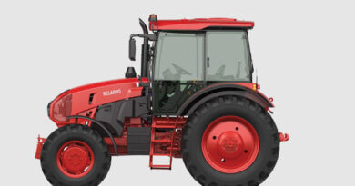 Belarus Series 1300 130-136 HP High-Capacity Tractor