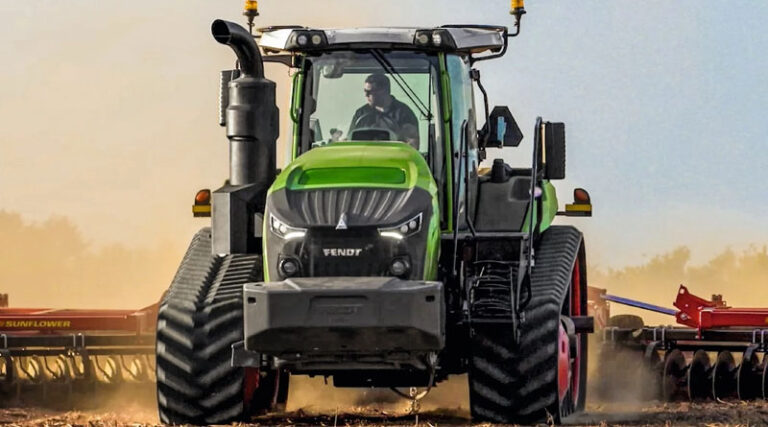 Fendt 1100 Vario MT — The First Tracked Tractor in Its Class with a Stepless Transmission