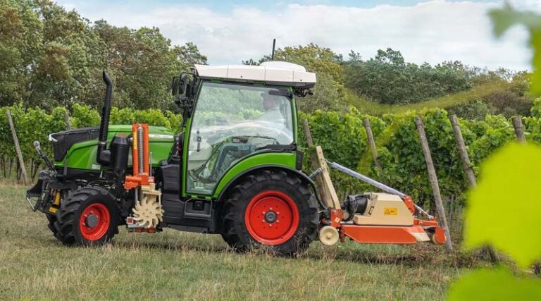 Fendt 200 VFP Vario — Up to 124 hp, the Narrow-Gauge Specialist for Vineyards and Orchards