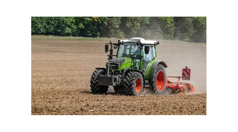 Fendt 200 Vario — Up to 124 hp, Fendt's Compact Tractor Redesigned Around Big-Tractor Tech