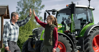 Fendt 500 Vario Gen4 — Up to 164 hp, First Compact Tractor with Independent 4WD