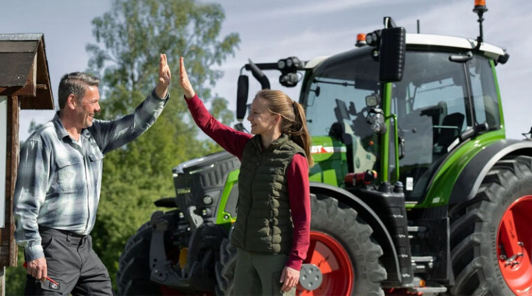Fendt 500 Vario Gen4 — Up to 164 hp, First Compact Tractor with Independent 4WD