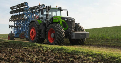 Fendt 900 Vario — Up to 415 hp, 30 Years as Class Leader