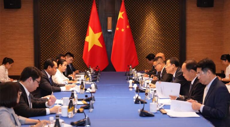 Minister Zhang Zhu Meets Separately with Ministers of Vietnam and New Zealand
