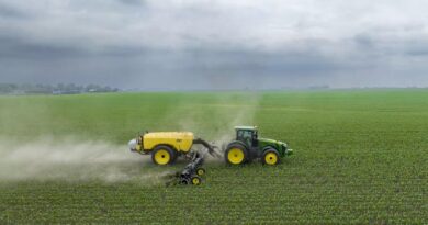 EPA Let Bayer Pick Its Own Dicamba Drift Restrictions Before 2026 US Reapproval, Internal Records Show