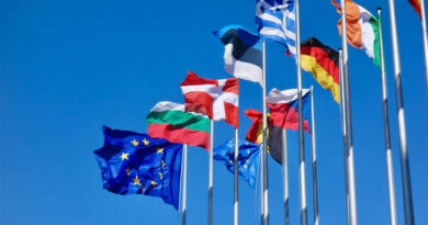 EU Seeks New Ukraine Grain Routes as Black Sea Risks Mount EU Seeks New Ukraine Grain Routes as Black Sea Risks Mount