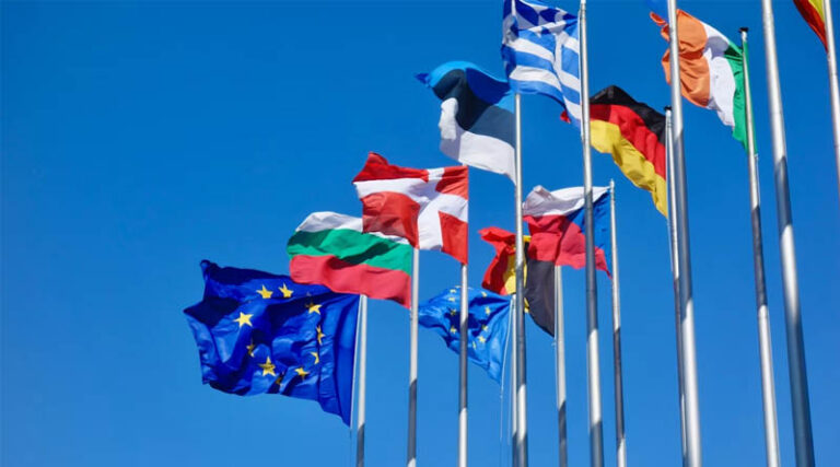 EU Seeks New Ukraine Grain Routes as Black Sea Risks Mount