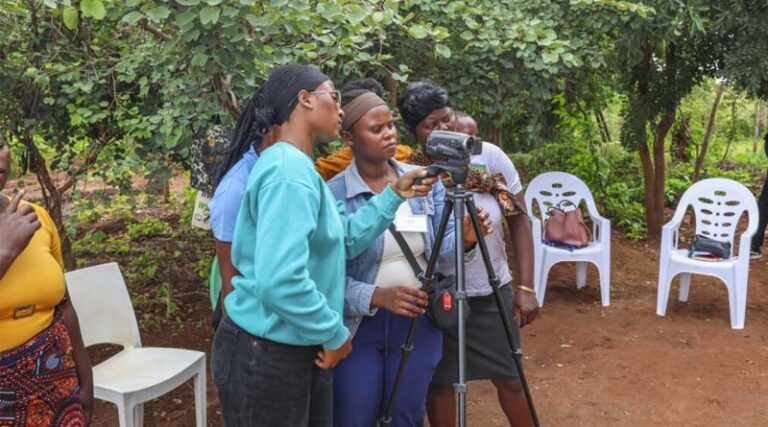 From Learners To Leaders The Young Women Farmers Tackling Fall Armyworm In Zambia