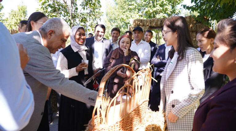 ICBA Marks UN South-South Cooperation Day with Farmers’ and Agro-Entrepreneurs Accelerator Graduation in Nukus, Uzbekistan