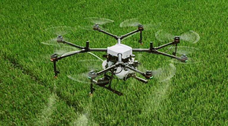 New US Tariffs on Chinese Drones Raise Costs for Spray-Drone Farmers