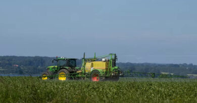 Study Finds Hundreds of EU-Banned Pesticide Ingredients Still Registered in Brazil