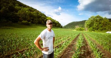 Report Exposes Exploitation Facing 1.4 Billion Food Workers Report Exposes Exploitation Facing 1.4 Billion Food Workers