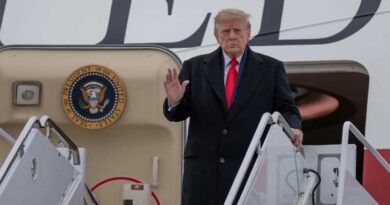 Trump Issues Order on Russia Sanctions, Proposes 500% Tariff on Russian Goods